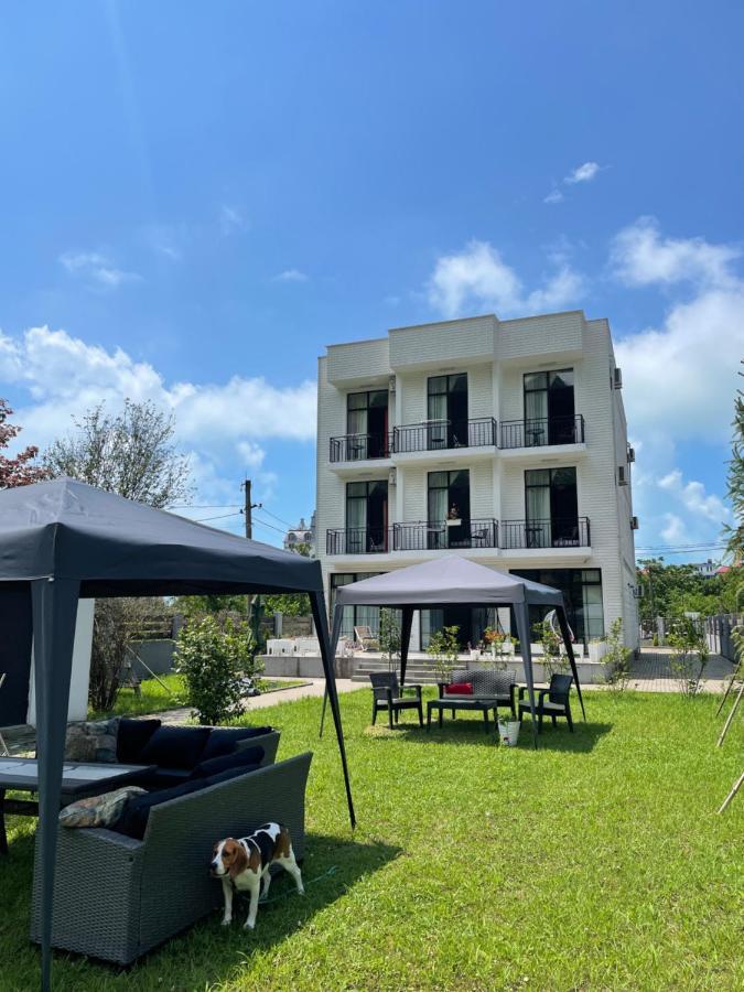 גוניו Villa Flora מראה חיצוני תמונה